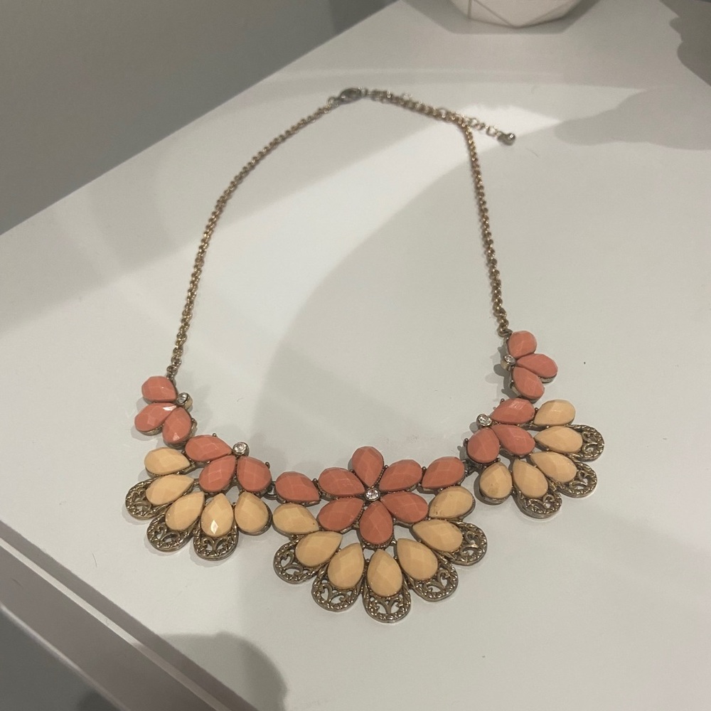 Statement necklace